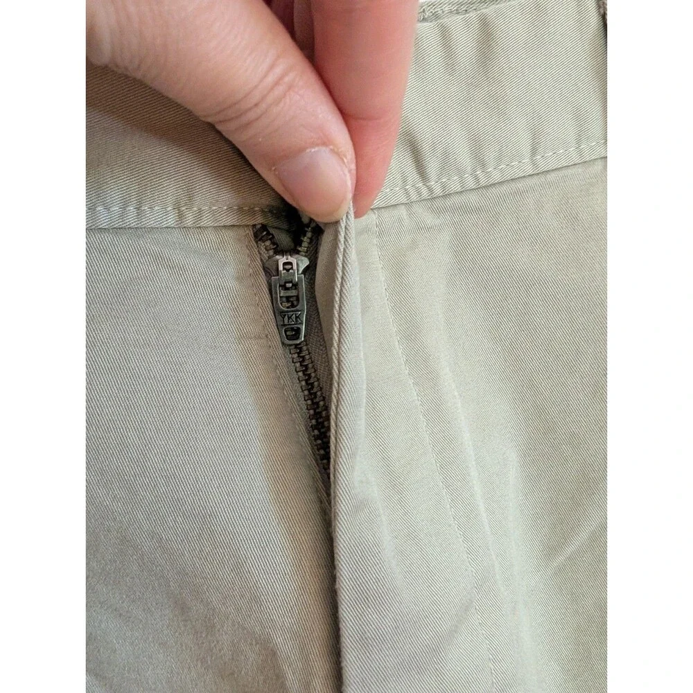 The North Face Khaki Shorts Men's 40 Tan Flat Front Gorpcore Hiking Outdoor Logo